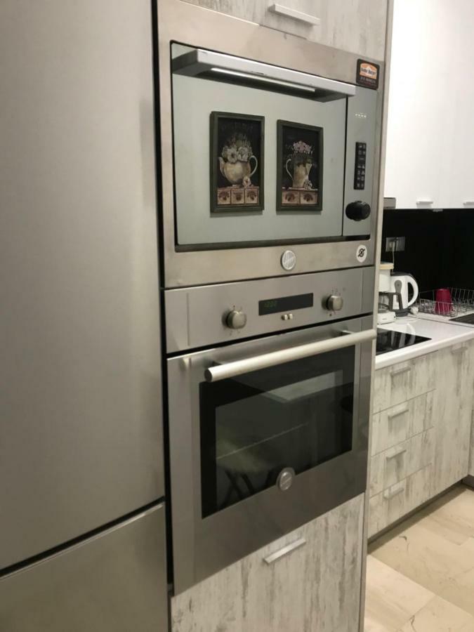 Renovated Minimal Apartment Next To Metro Atena Exterior foto